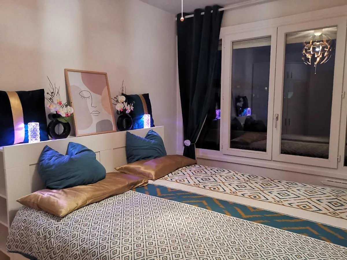 Chambre Cozy Avec Vue Panoramique Sur La Seine, Proche De Paris Et De L'Aeroport Orly Choisy-le-Roi Homestay